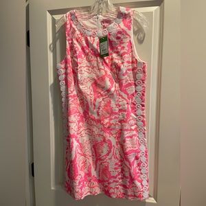 Lilly Pulitzer size 8 Coral Reef Mila shift dress. Back zipper.